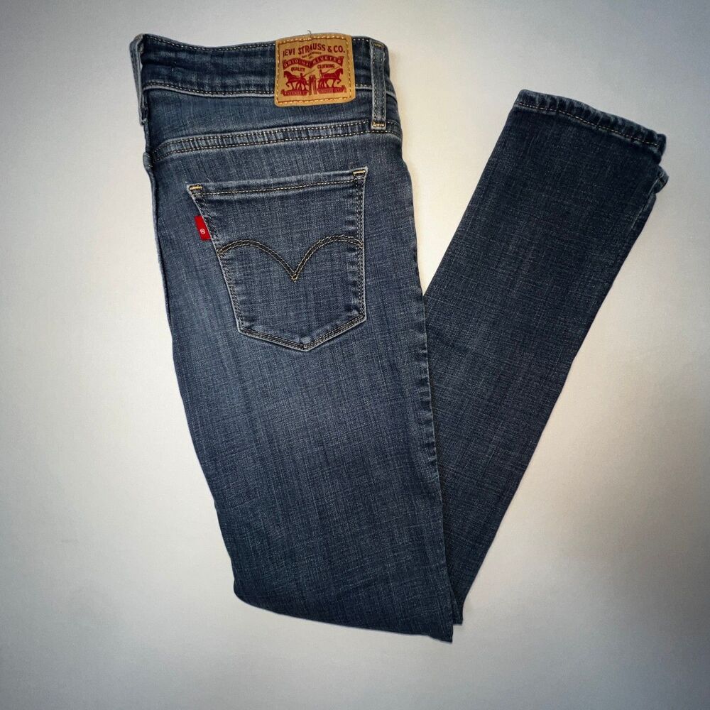 Levis  29 Womens Dark Wash Denim Jeans Slim Straight  Pocket Classic Cotton NWOT
